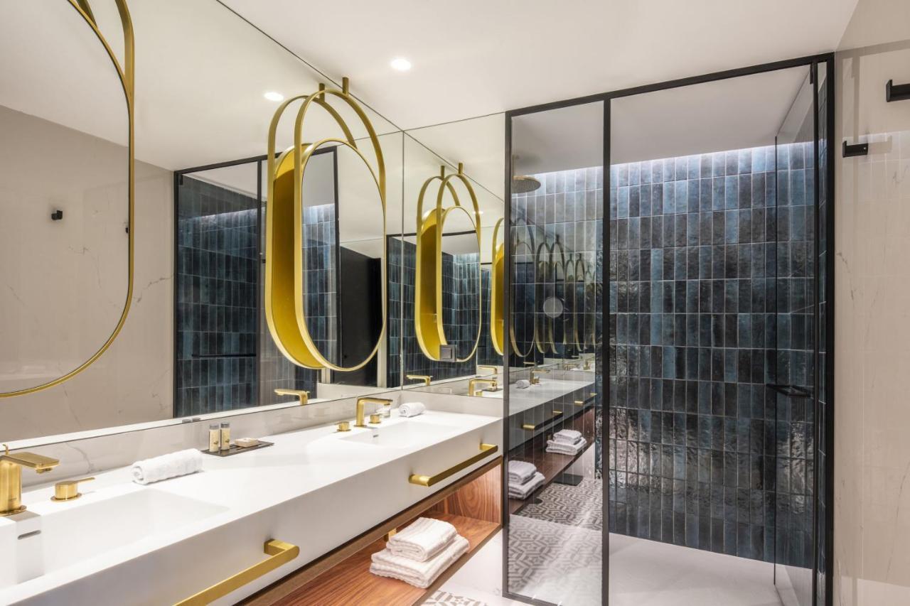 Renaissance Porto Lapa Hotel Ngoại thất bức ảnh Bathroom
