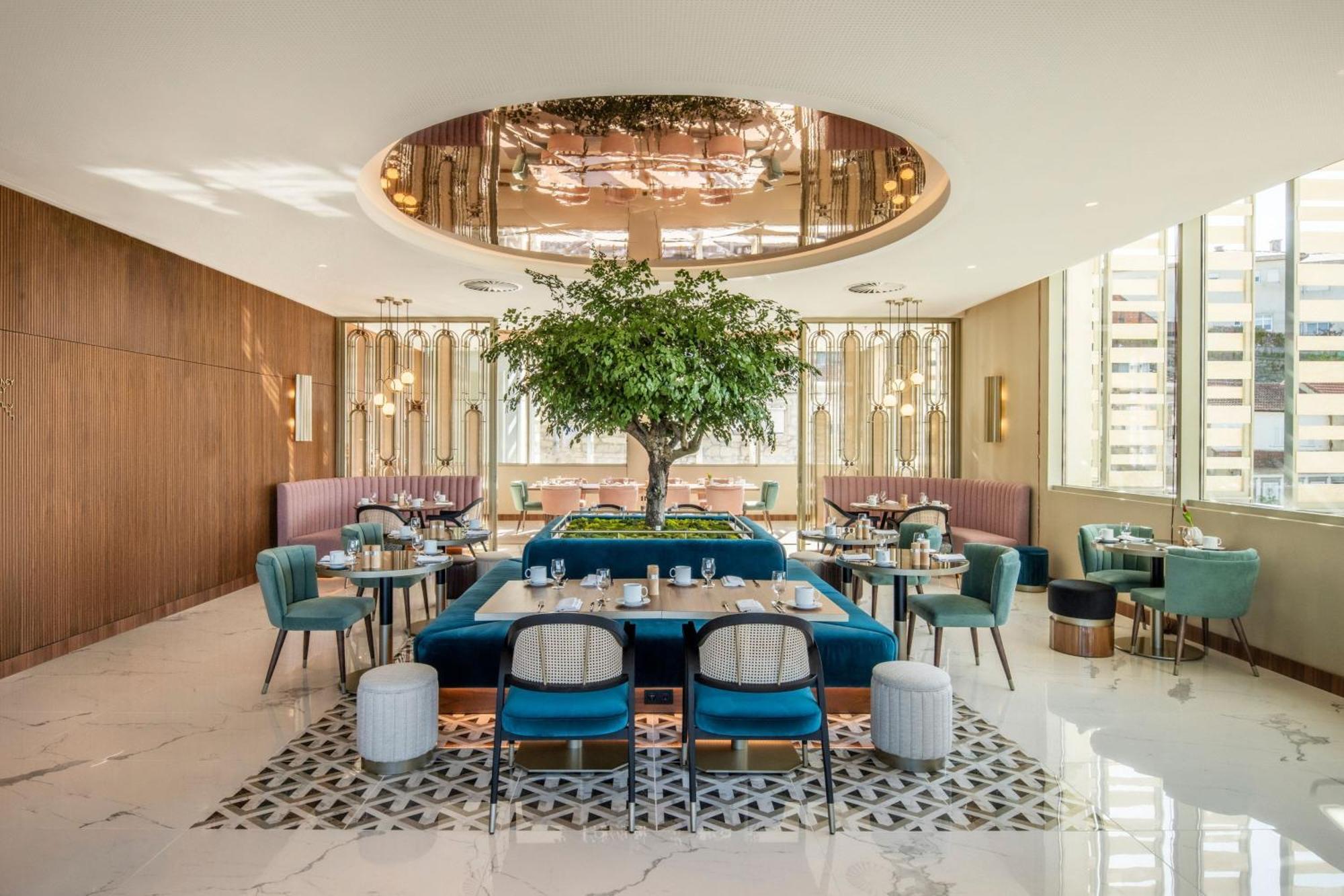 Renaissance Porto Lapa Hotel Ngoại thất bức ảnh The restaurant