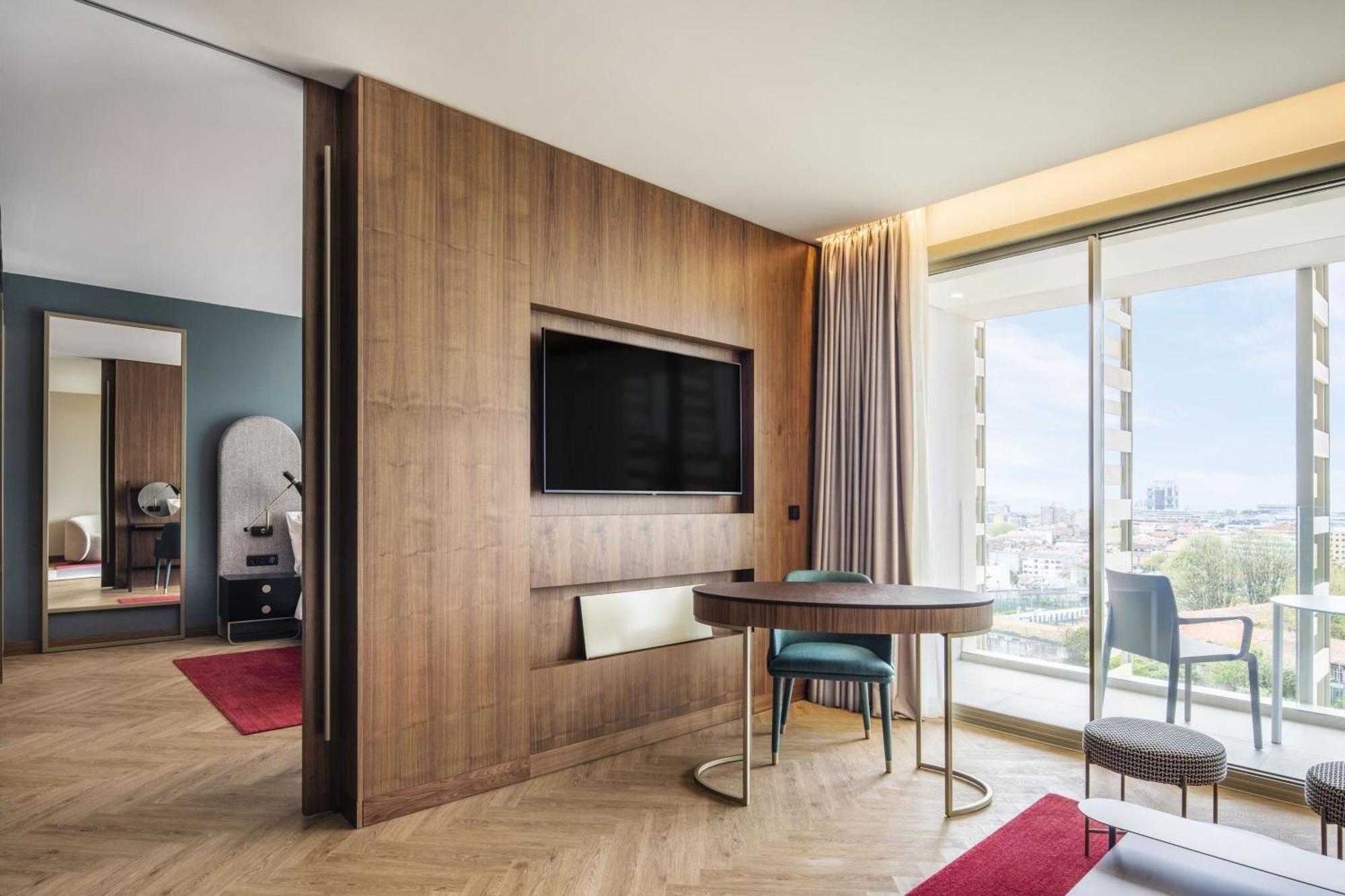 Renaissance Porto Lapa Hotel Ngoại thất bức ảnh Suite